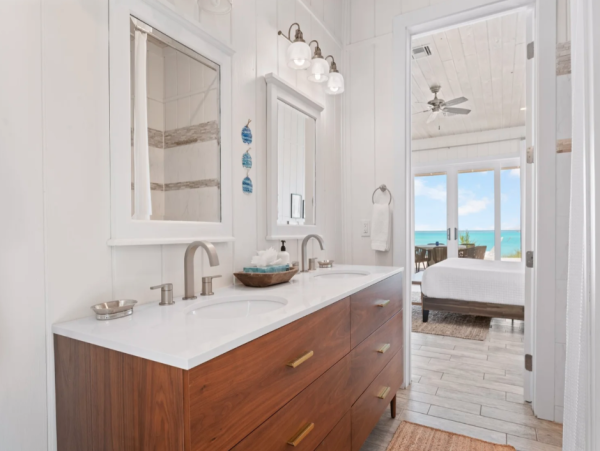 Luxurious 7-Bedroom Beachfront Retreat in Little Exuma, Bahamas